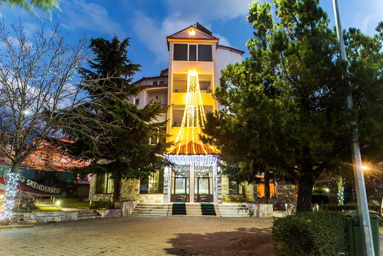 קורצ'ה Hotel George מראה חיצוני תמונה